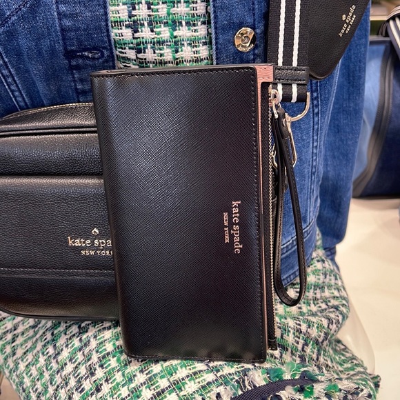 Kate Spade Spencer Continental Wristlet 
Black
NWT - Picture 5 of 16